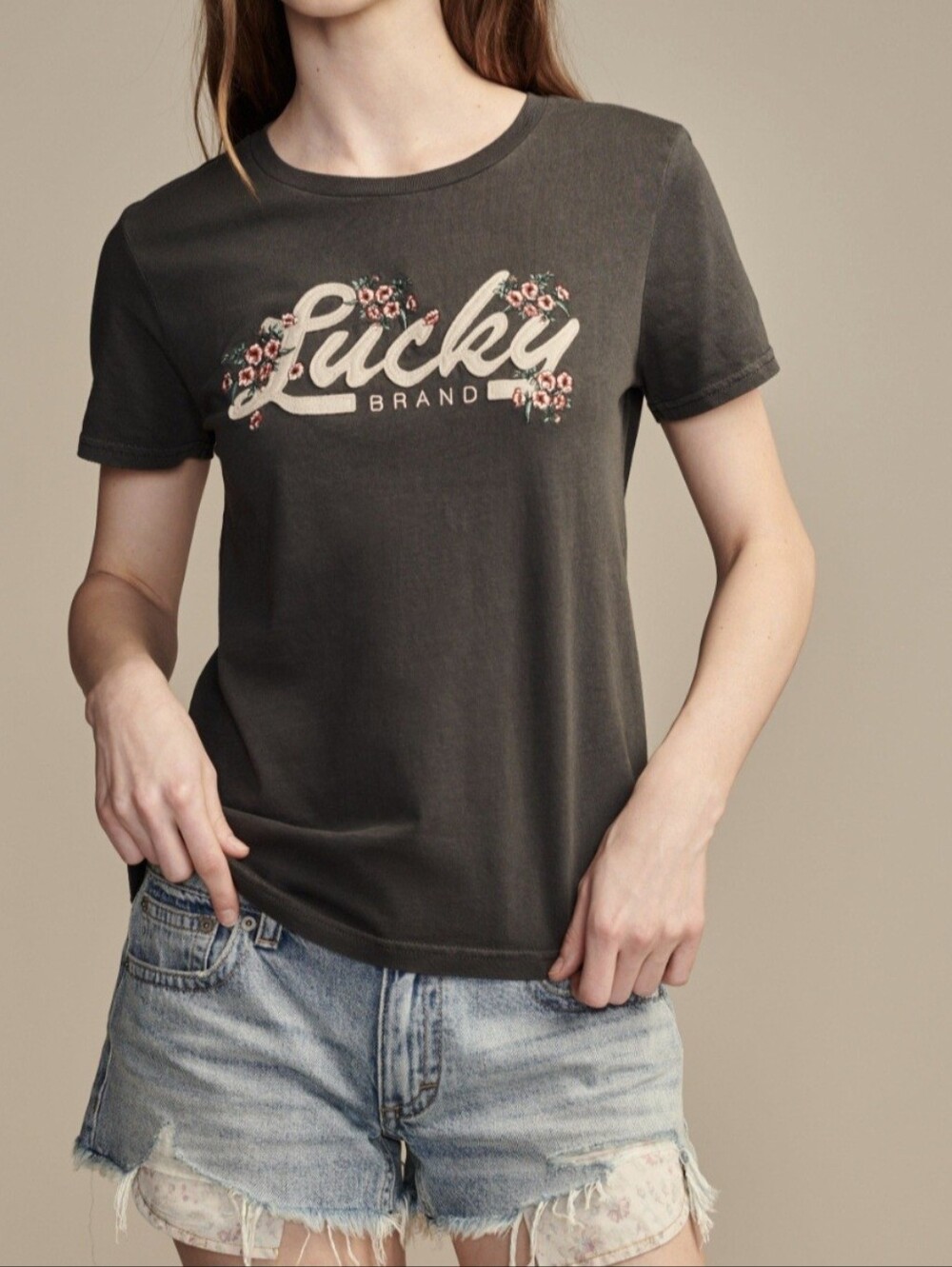 New Lucky Brand T-Shirt Medium Floral Embroidered Spell Out Cotton Mom Casual